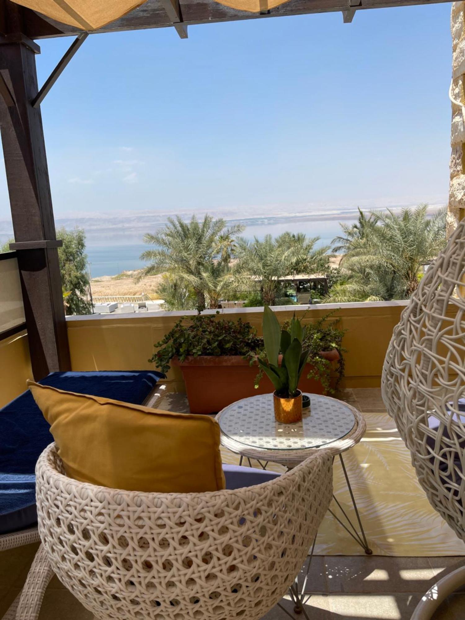 The Precious Guesthouse Sweimeh Exterior foto